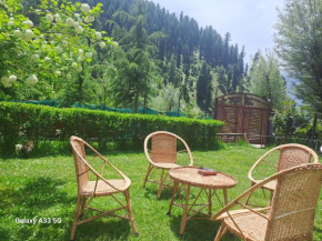 Al-Ayaan Guest House